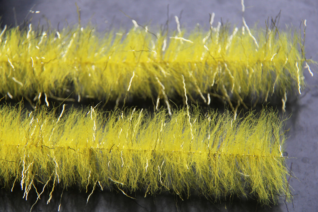 Fly Tying Brush For Game Changer Yellow with Gold Flash